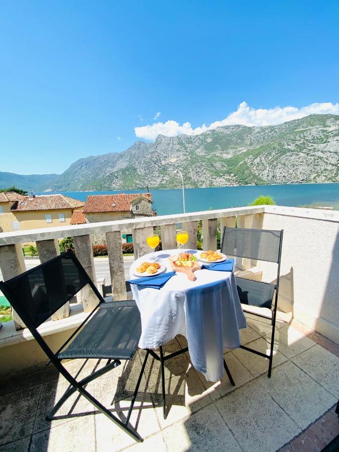 Villa Blanca Risan Luaran gambar