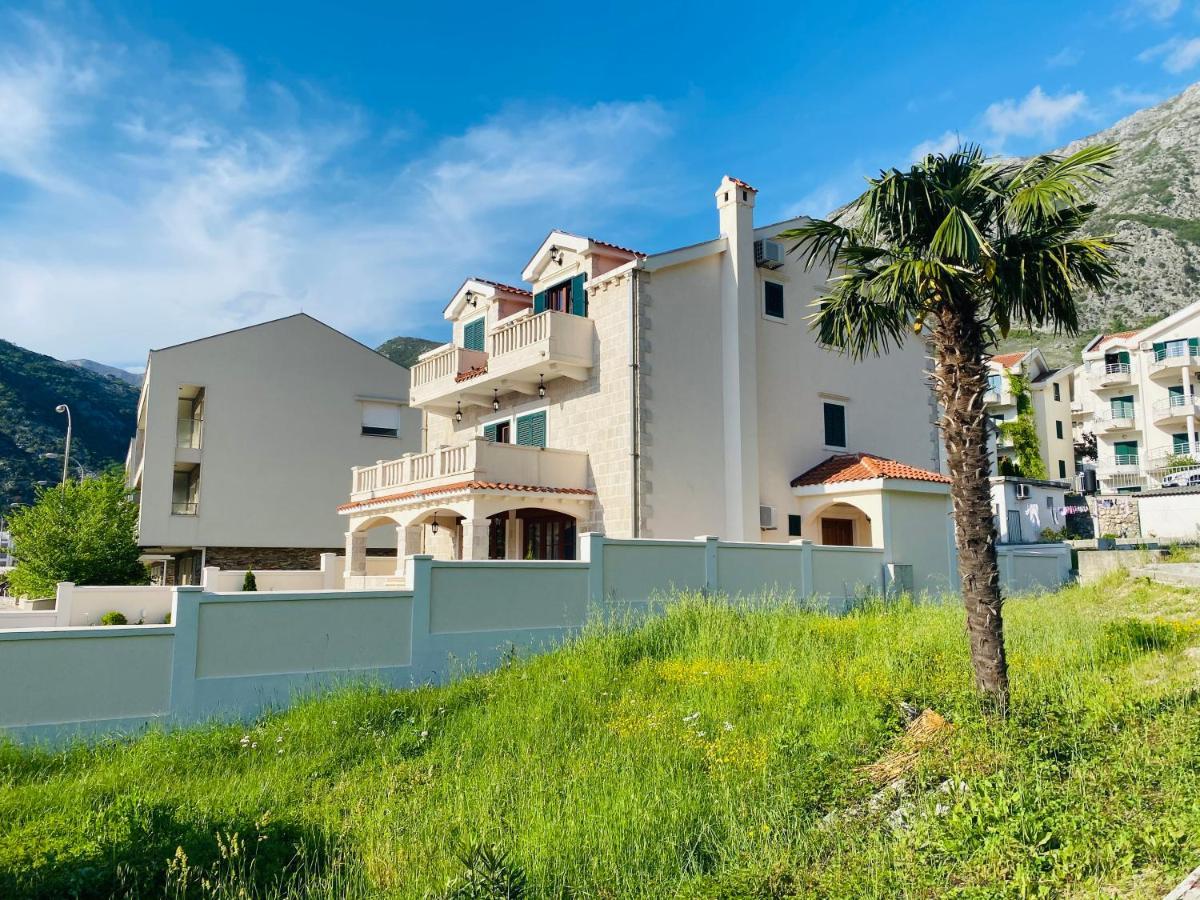 Villa Blanca Risan Luaran gambar