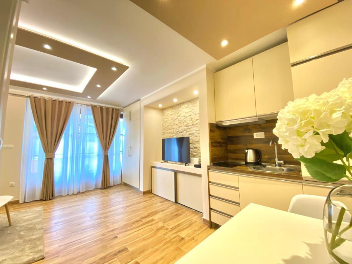 Villa Blanca Risan Luaran gambar