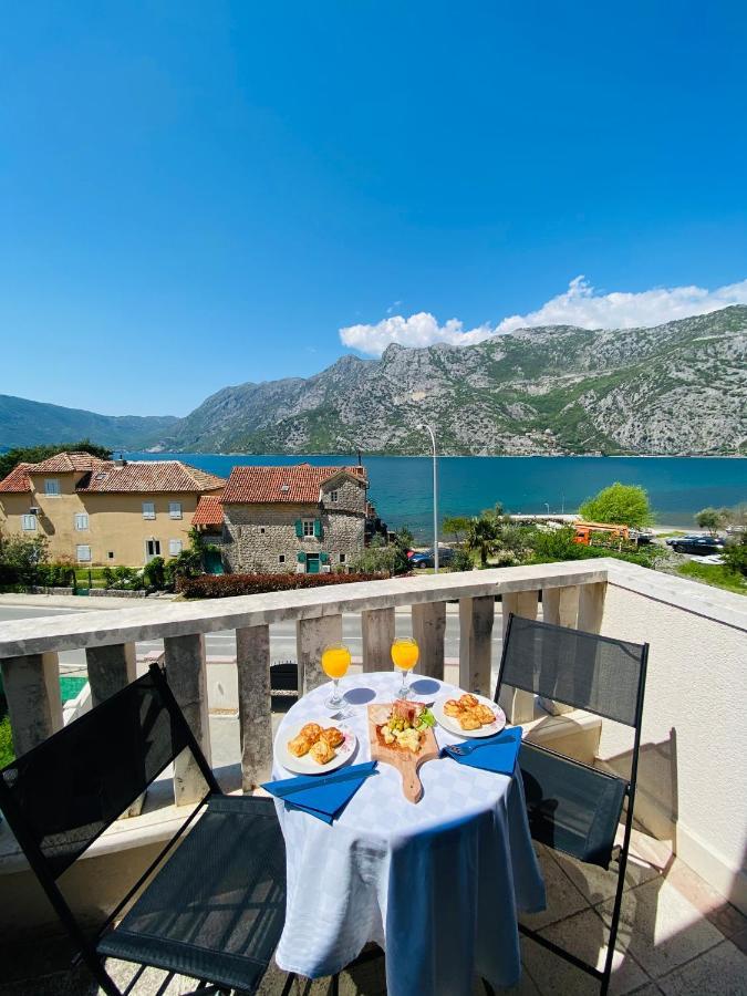 Villa Blanca Risan Luaran gambar