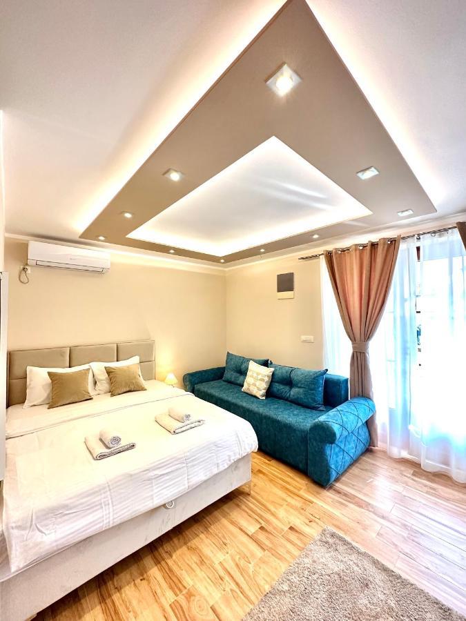 Villa Blanca Risan Luaran gambar