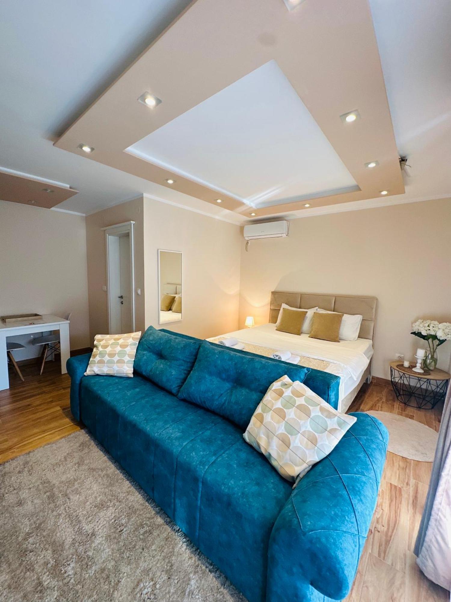 Villa Blanca Risan Luaran gambar