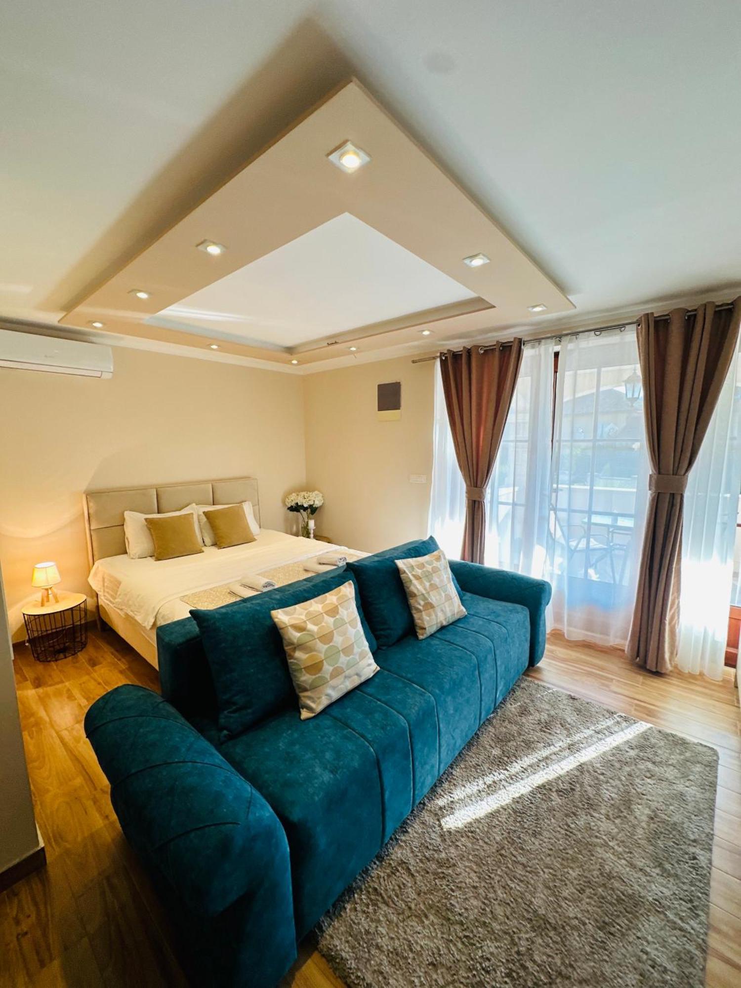 Villa Blanca Risan Luaran gambar